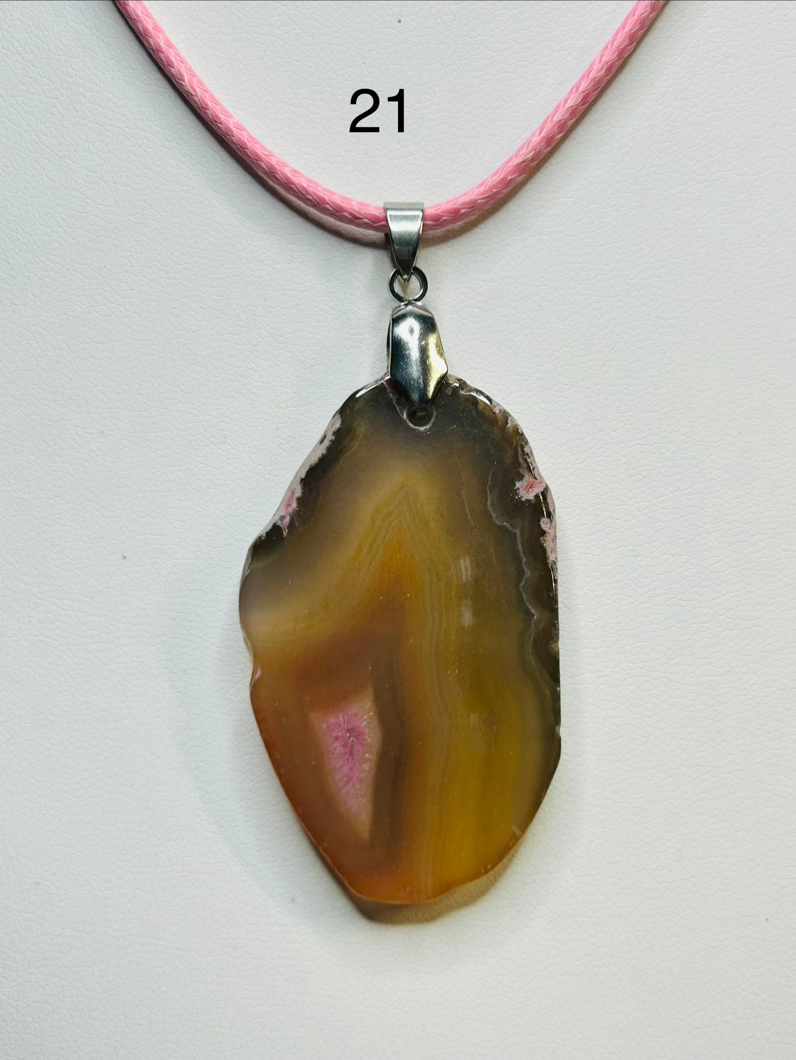 Collar de piedra natural en cordon combinado.