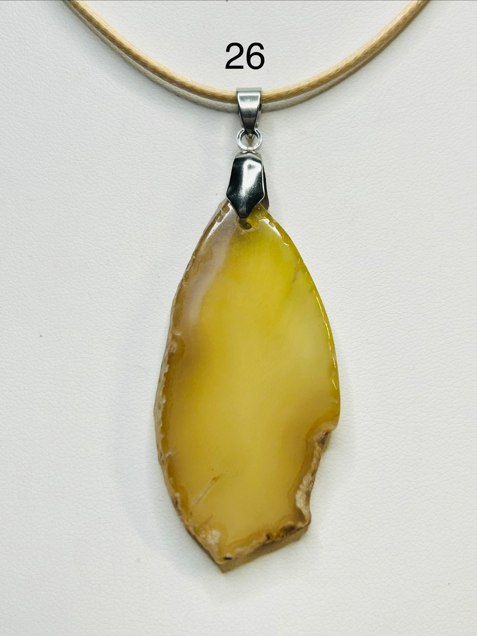 Collar de piedra natural en cordon combinado.