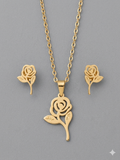 Set de collar y aretes con rosa