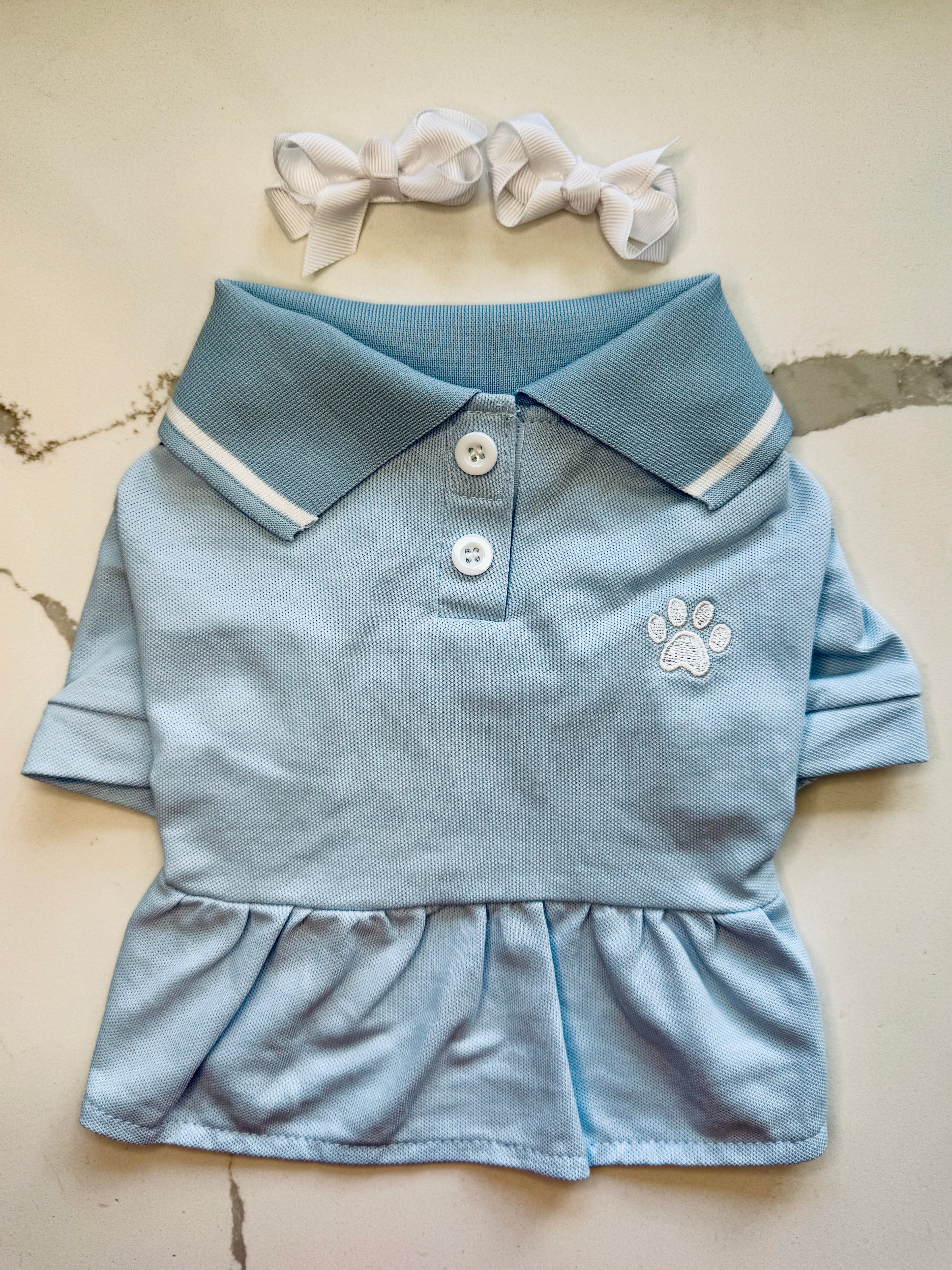 Vestido deportivo para mascota + lazitos para el pelo