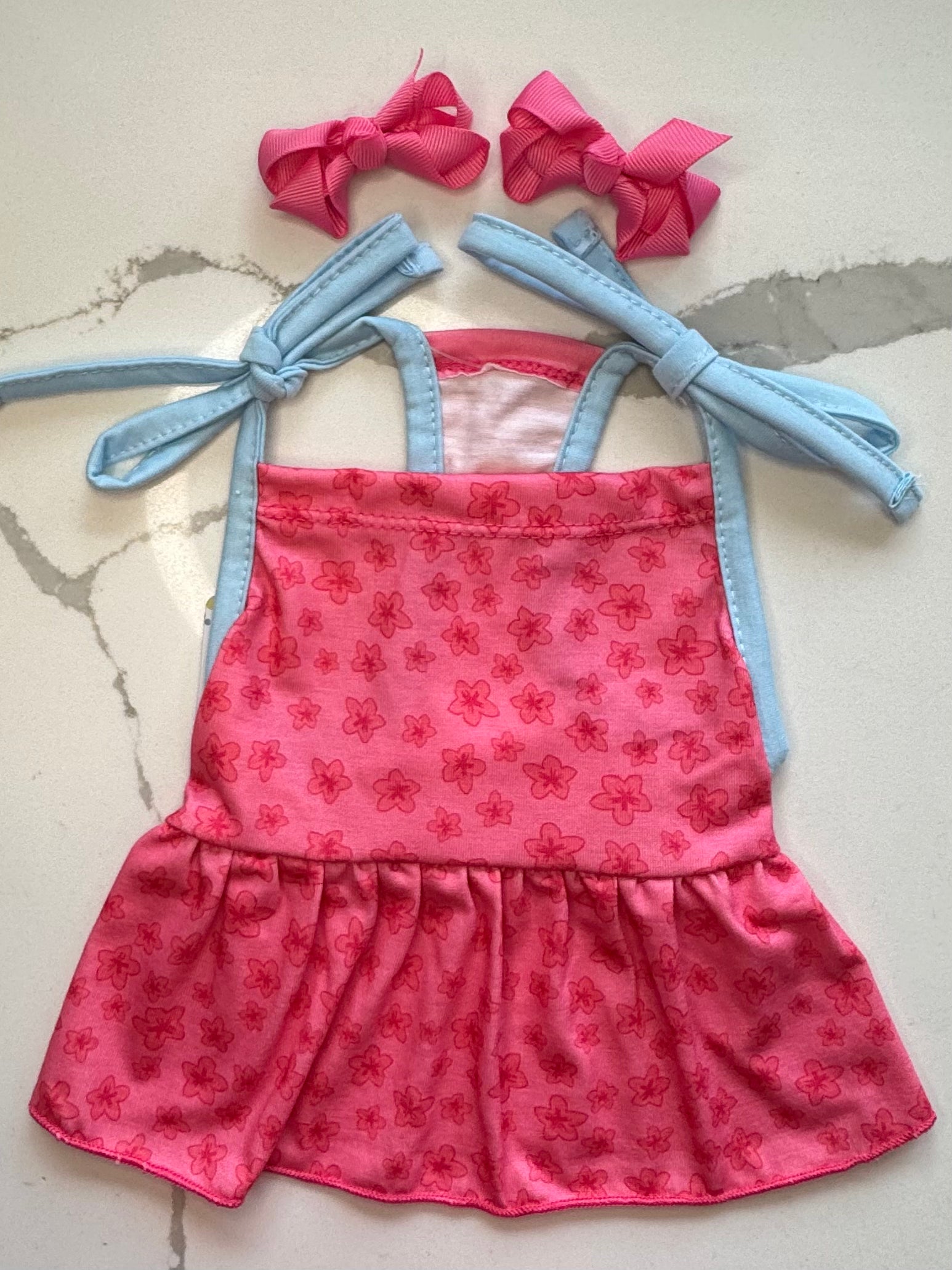 Vestido para mascota + lazitos para el pelo