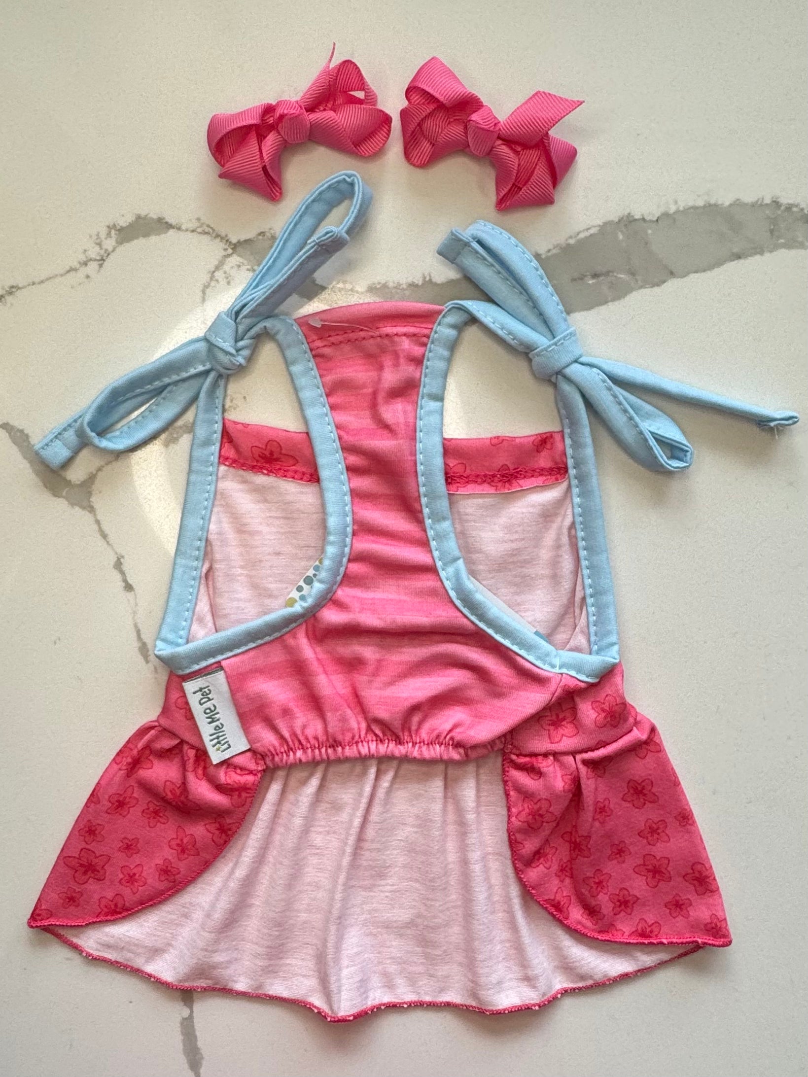 Vestido para mascota + lazitos para el pelo