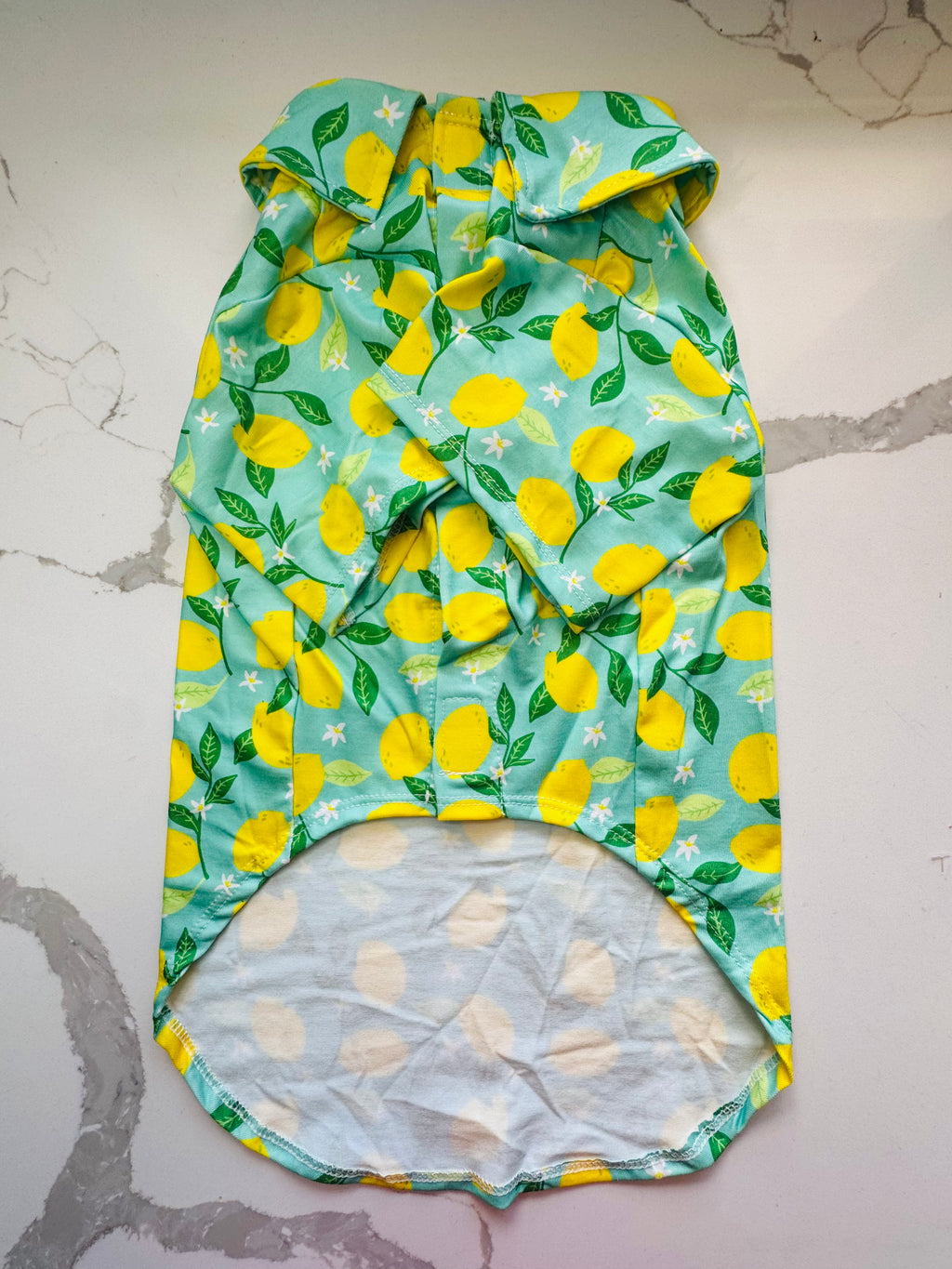 Camisa de mascota estilo hawaiana