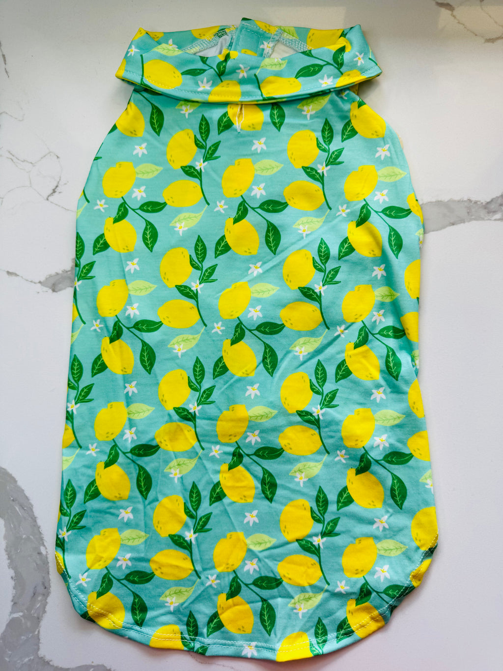 Camisa de mascota estilo hawaiana