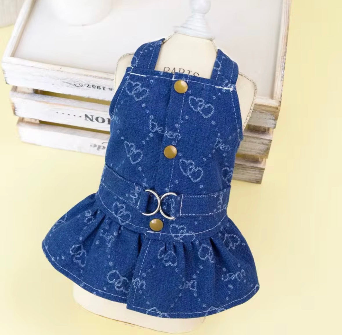 Vestido de mezclilla para mascota