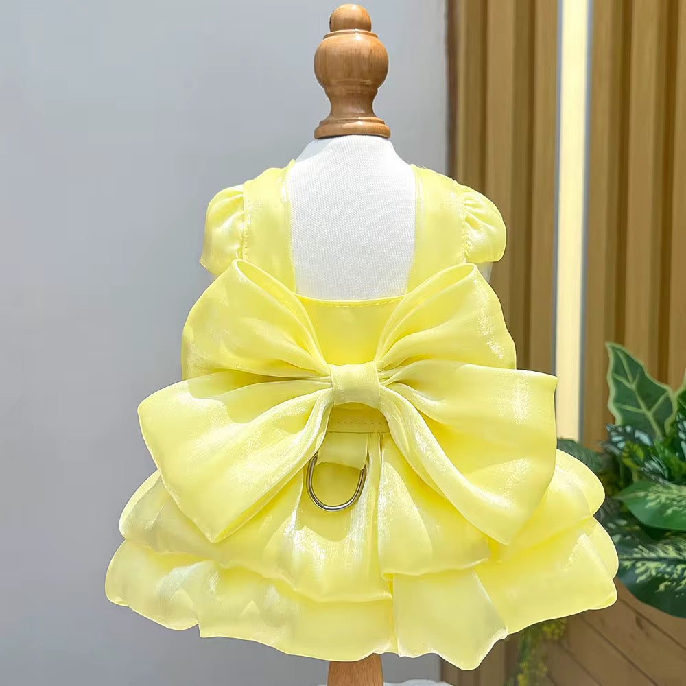 Vestido para mascotas en organza con lazitos para el pelo.