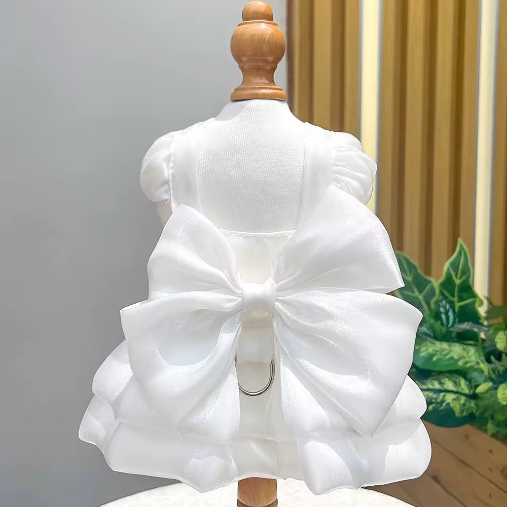 Vestido para mascotas en organza con lazitos para el pelo.