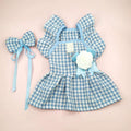 Vestido para mascota con lazito para el pelo y argolla para el arreo.