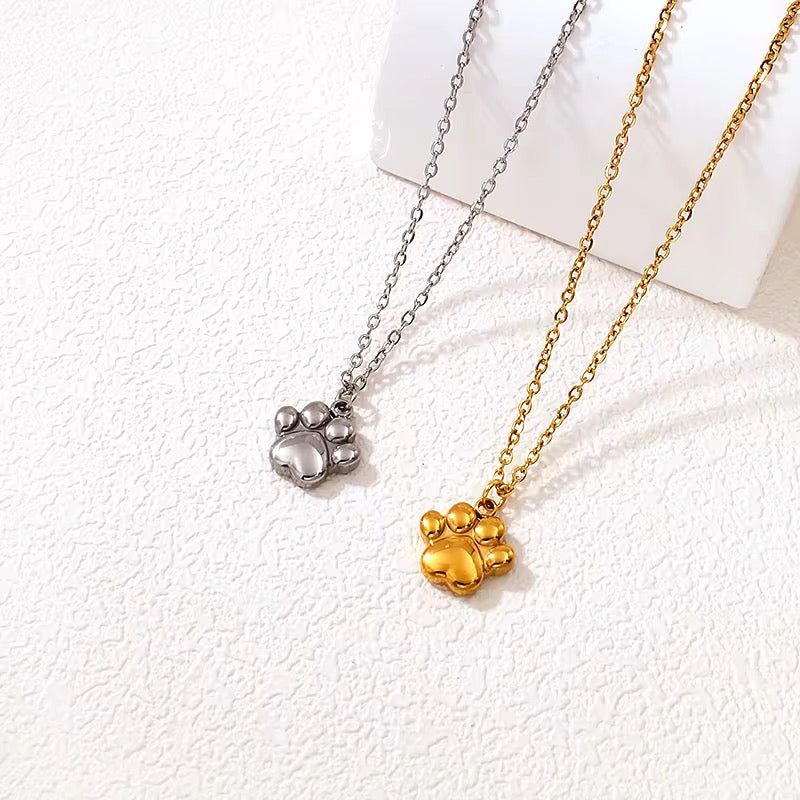 Set de Collar, Aretes y Pulsera con Huellitas