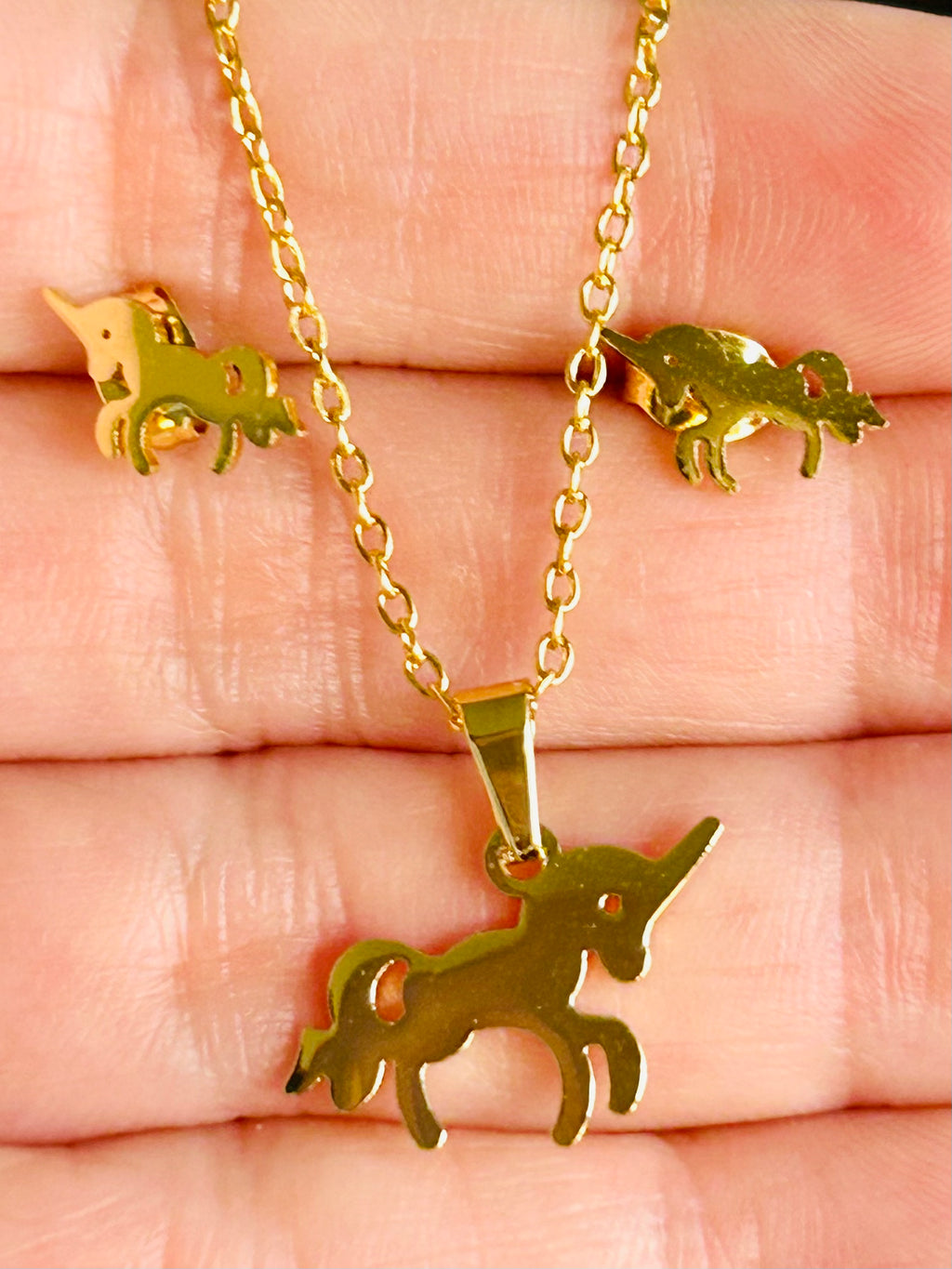 Set de collar y aretes Unicornio