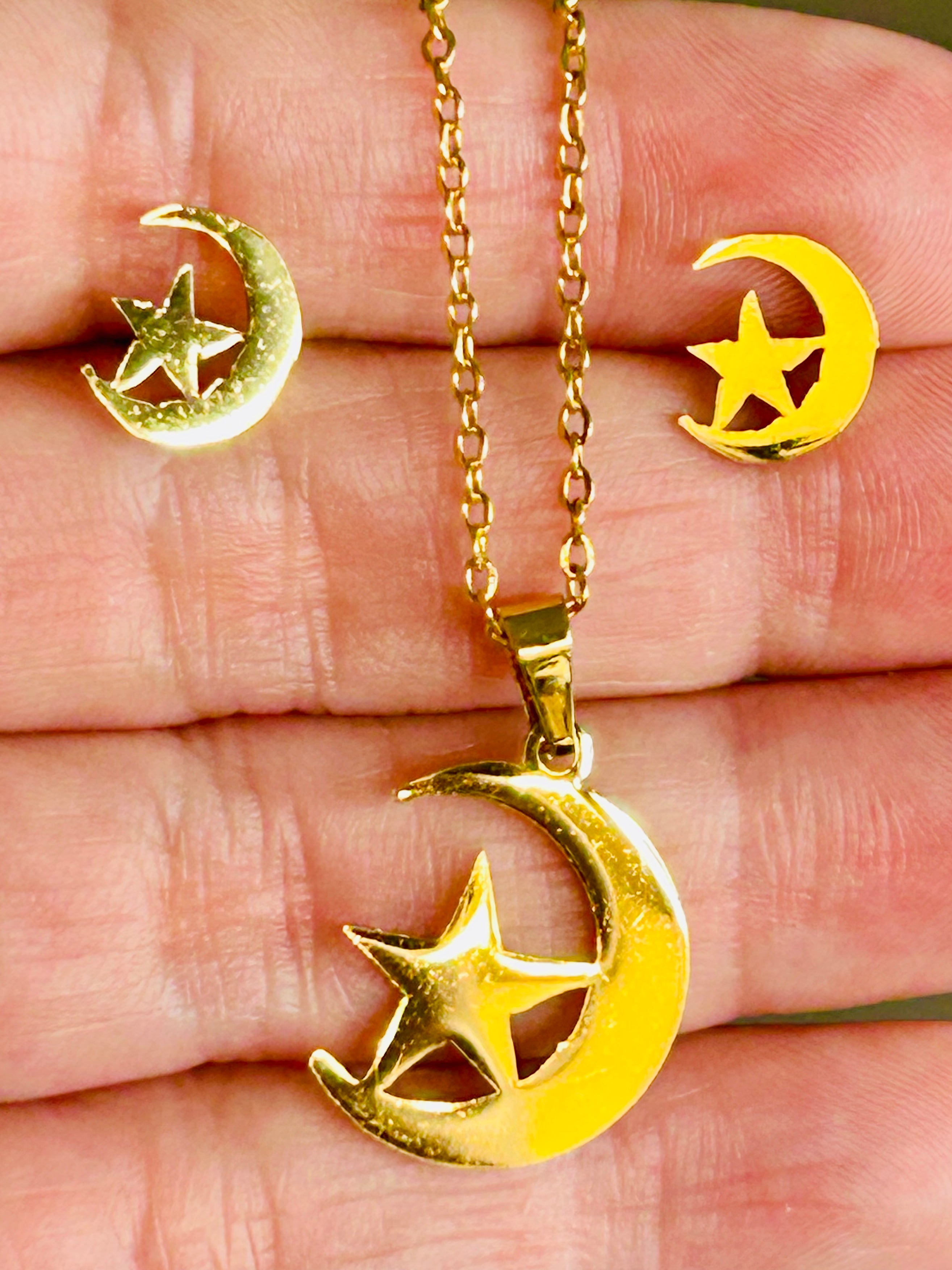 Set de collar y aretes con Luna+Estrella